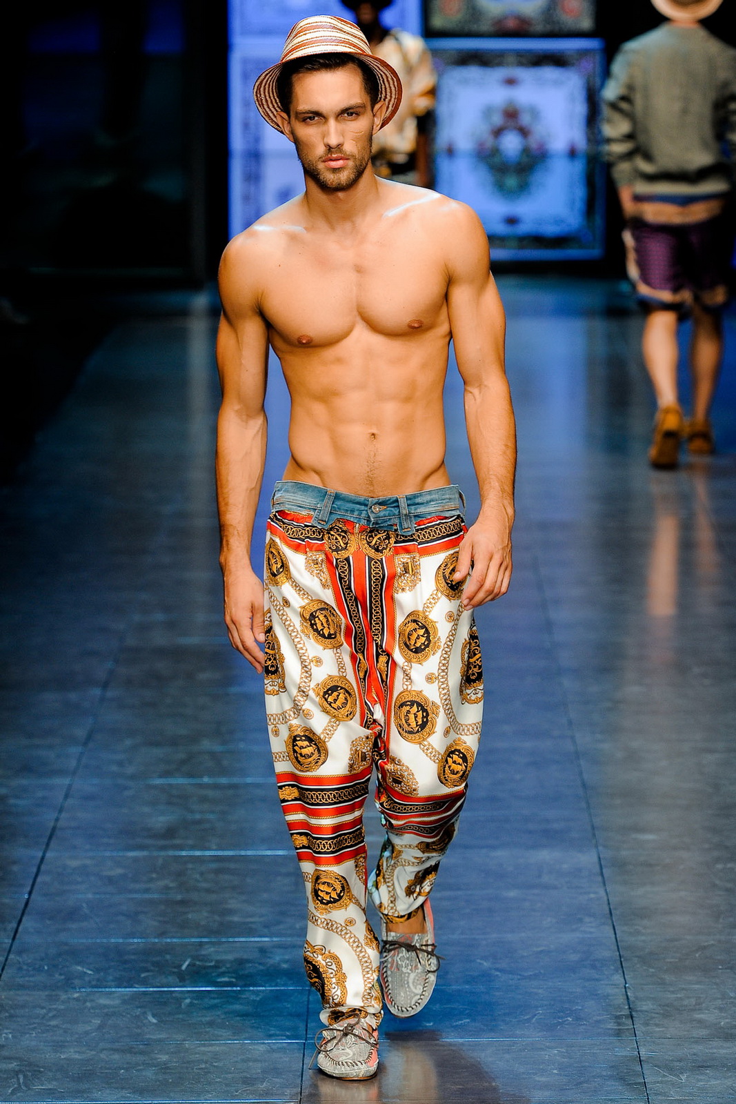D&G 2012bDƬ