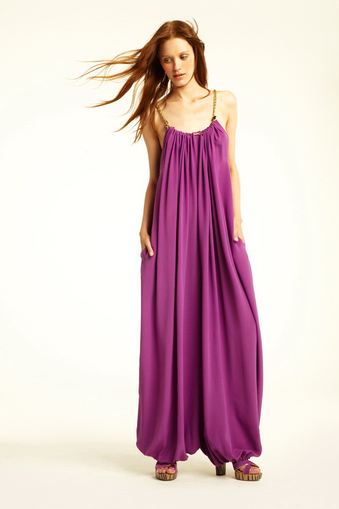 BCBG Max Azria 2012紺ϵиDƬ