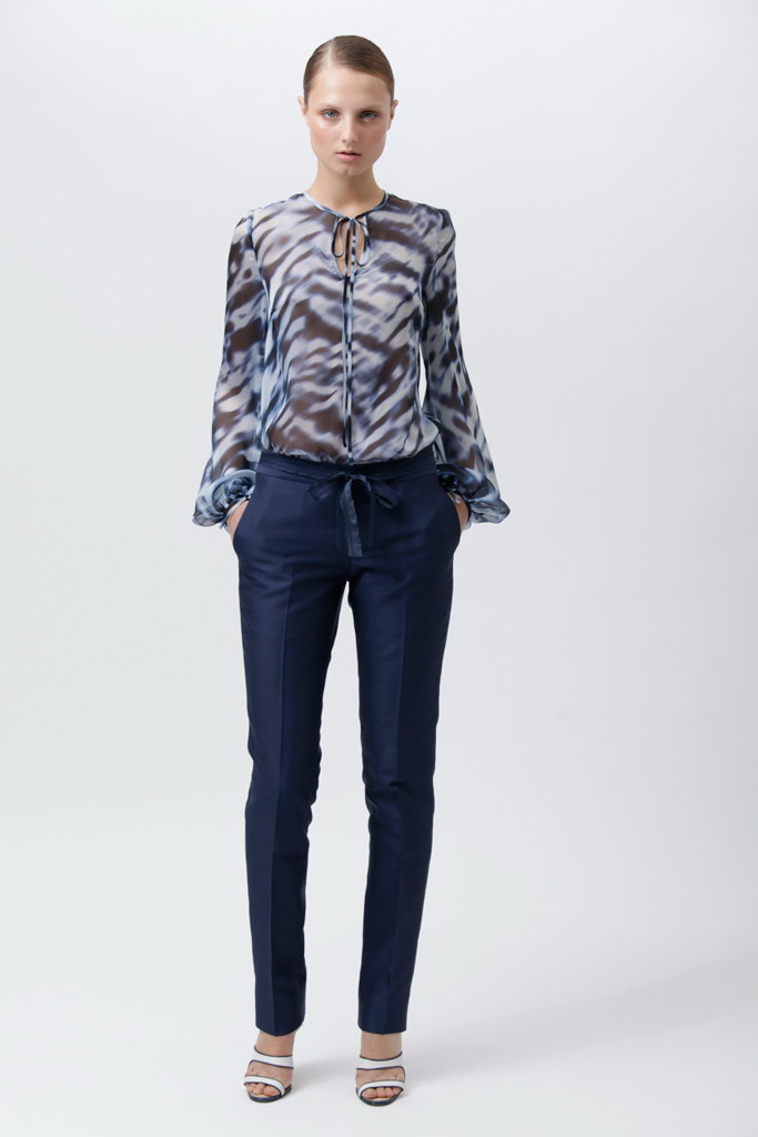 Monique Lhuillier 2012紺ϵиDƬ