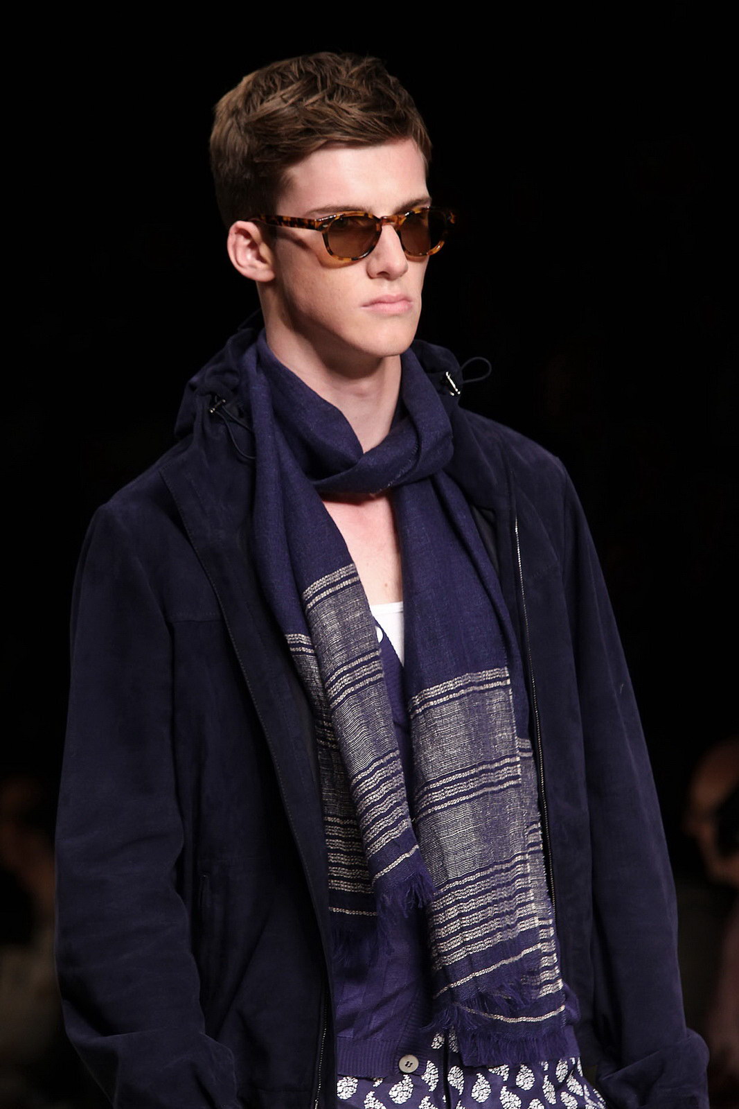 Canali 2012bDƬ