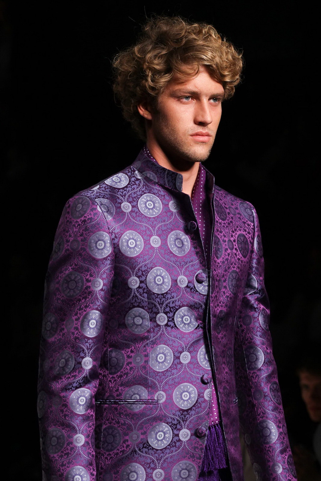 Canali 2012bDƬ
