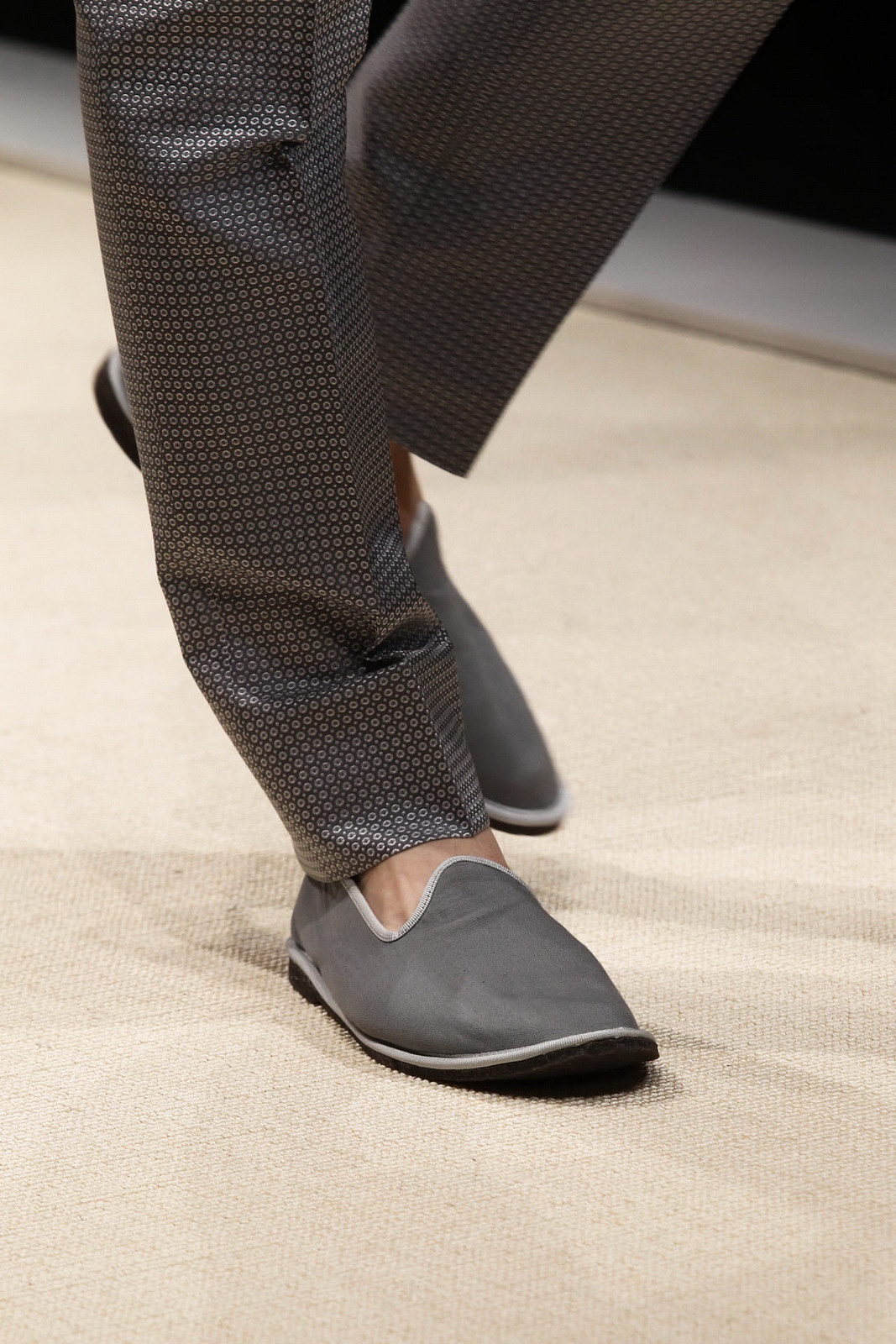 Canali 2012bDƬ