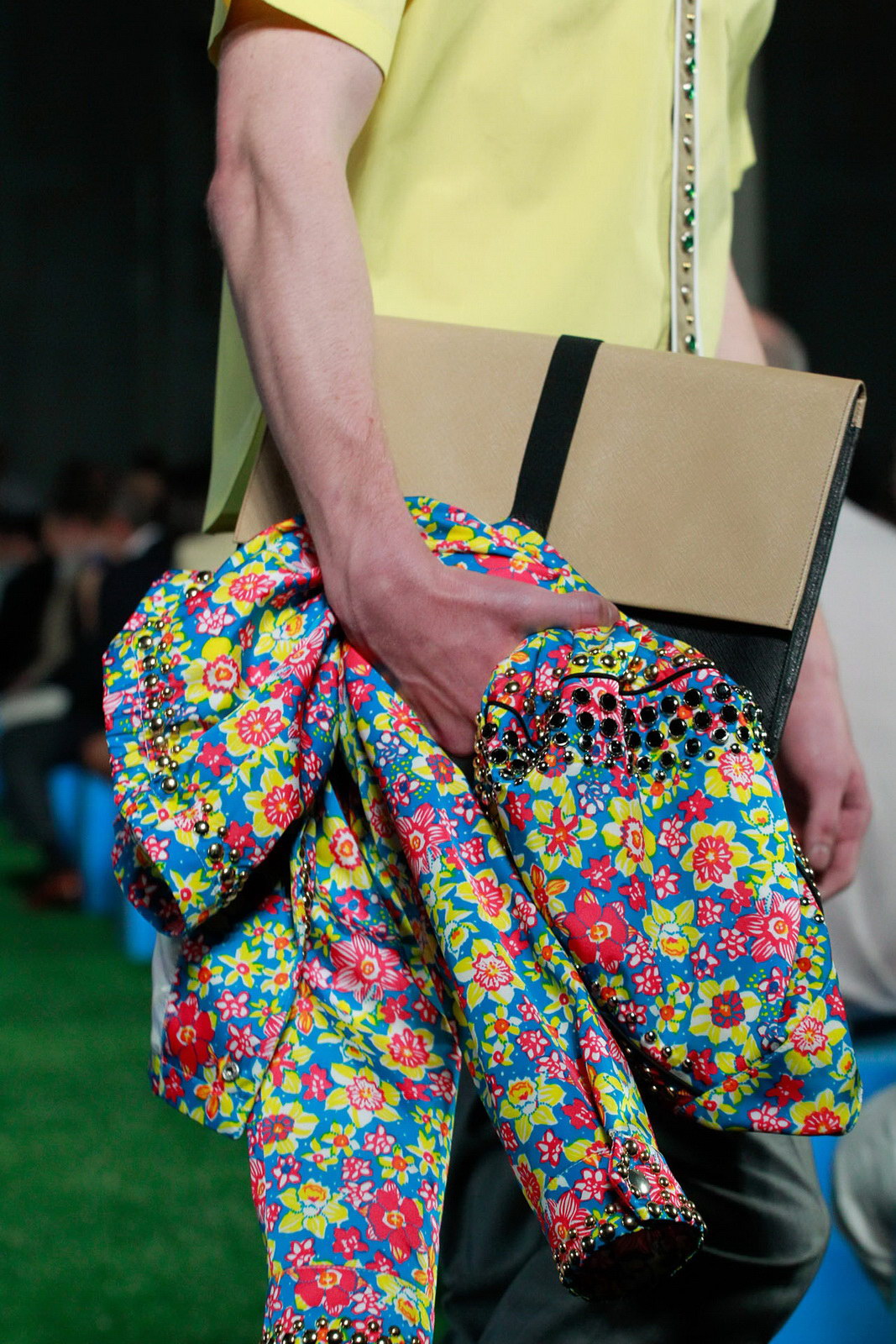 Prada 2012b(x)(ji)DƬ
