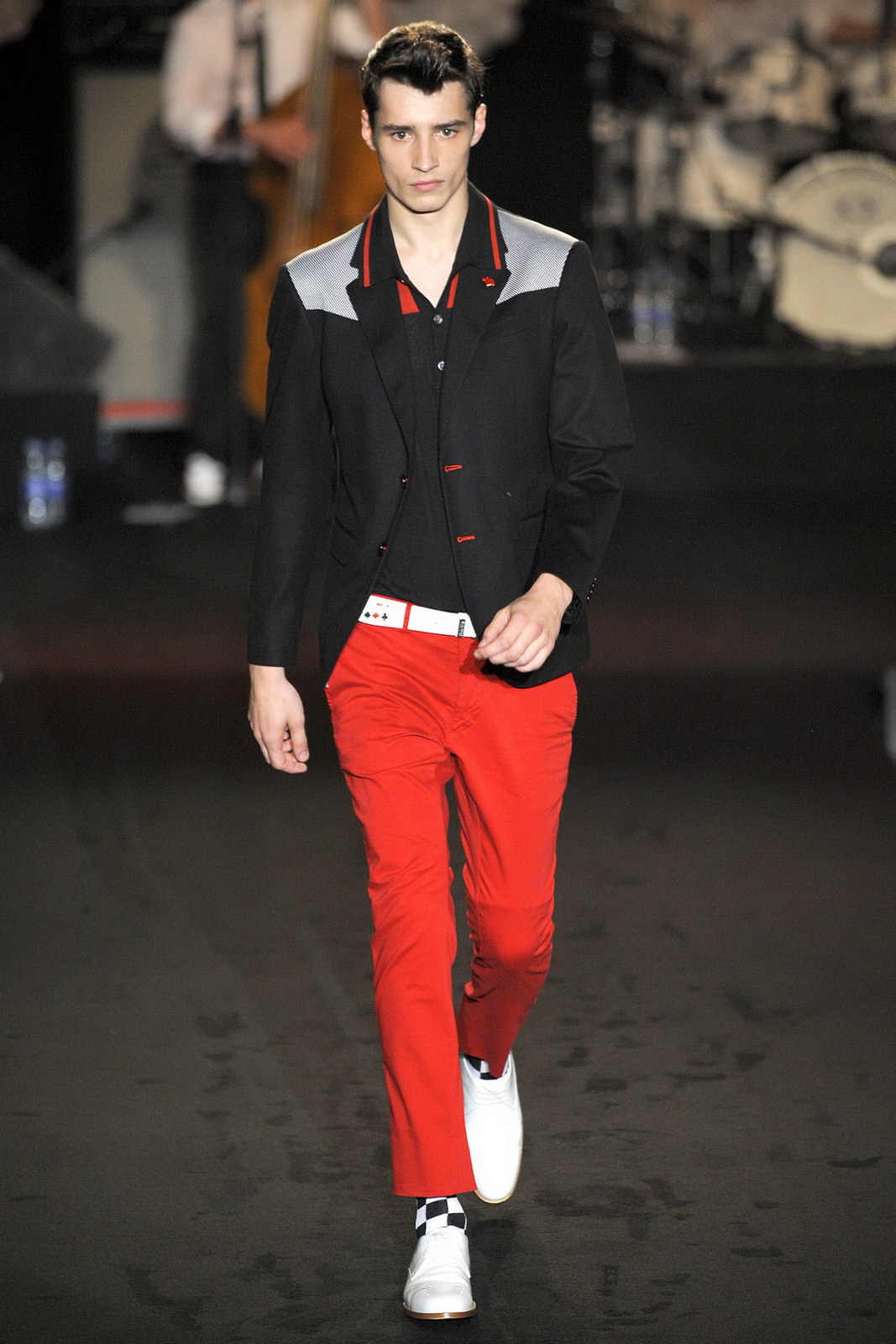 Moschino 2012bDƬ