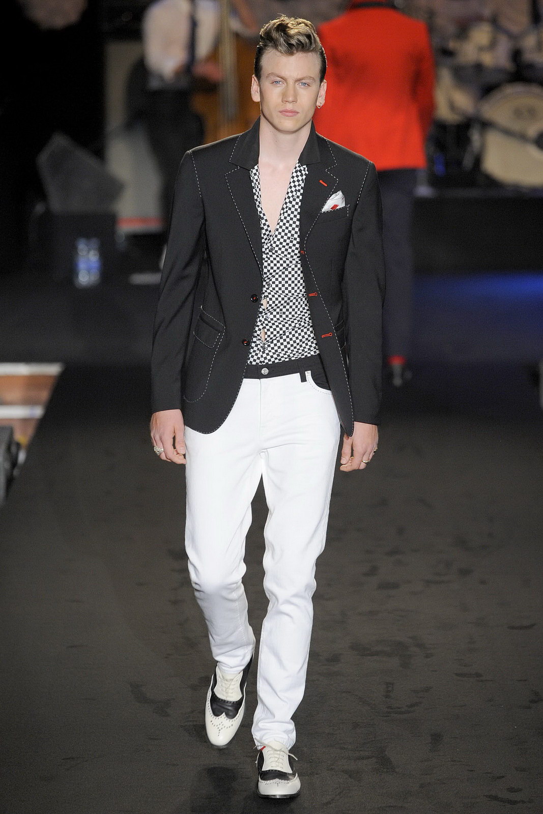 Moschino 2012bDƬ