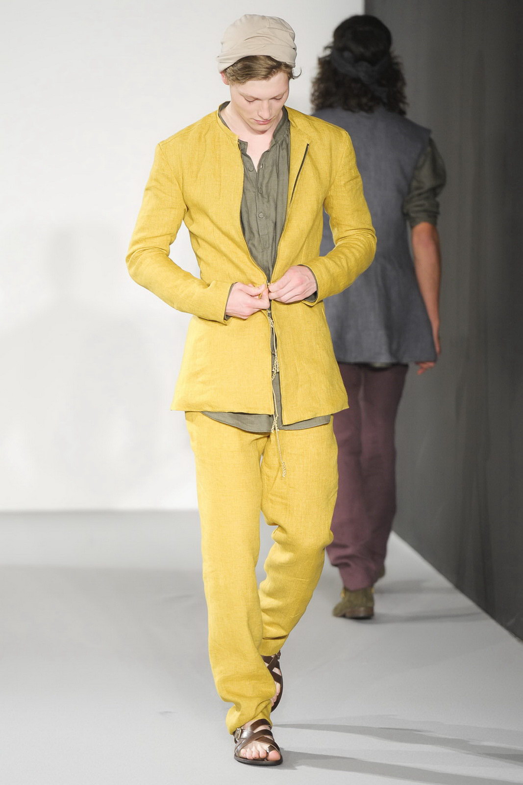 Agnes B 2012bDƬ