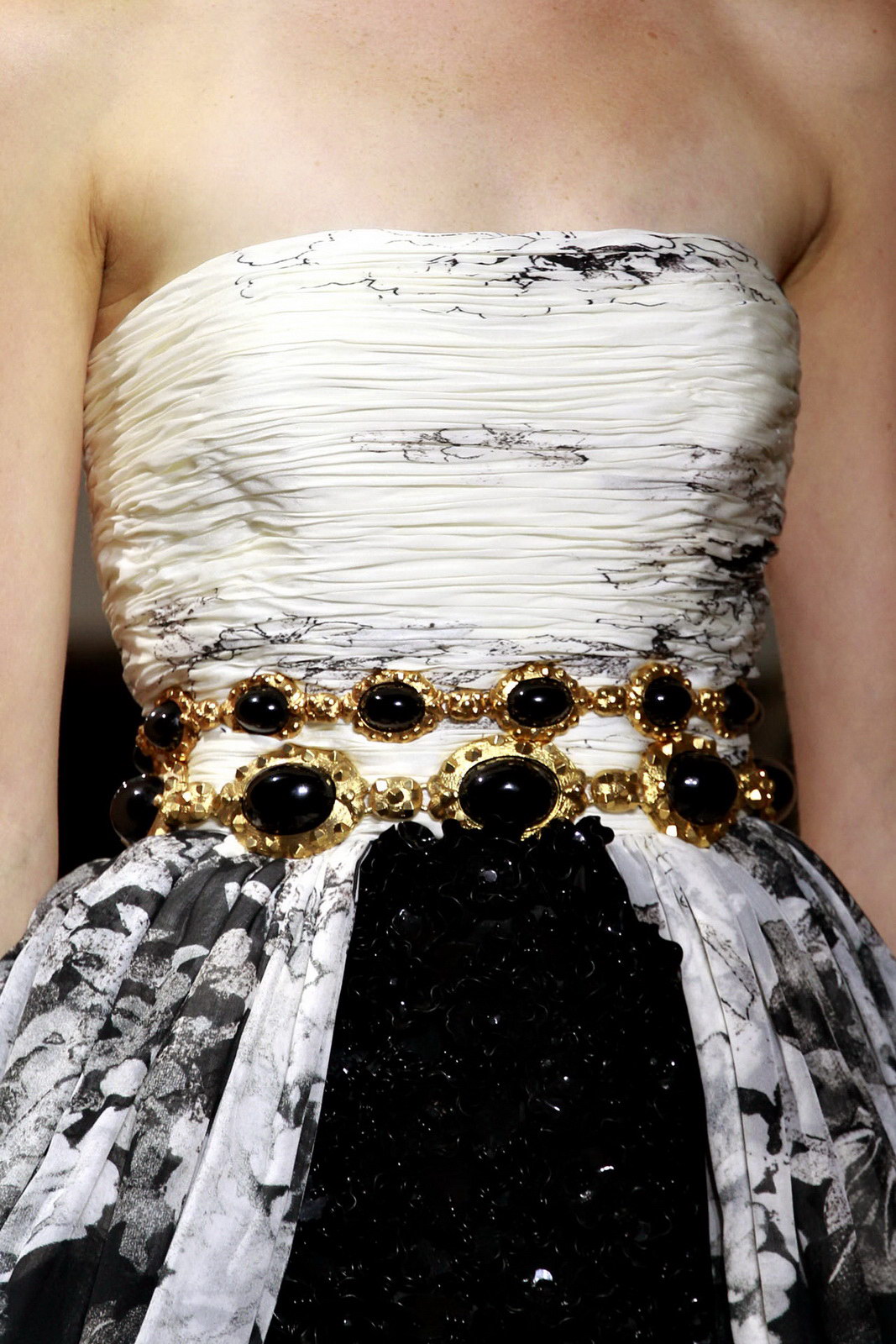 Giambattista Valli 2011ﶬ߼(j)Ƽ(x)(ji) DƬ