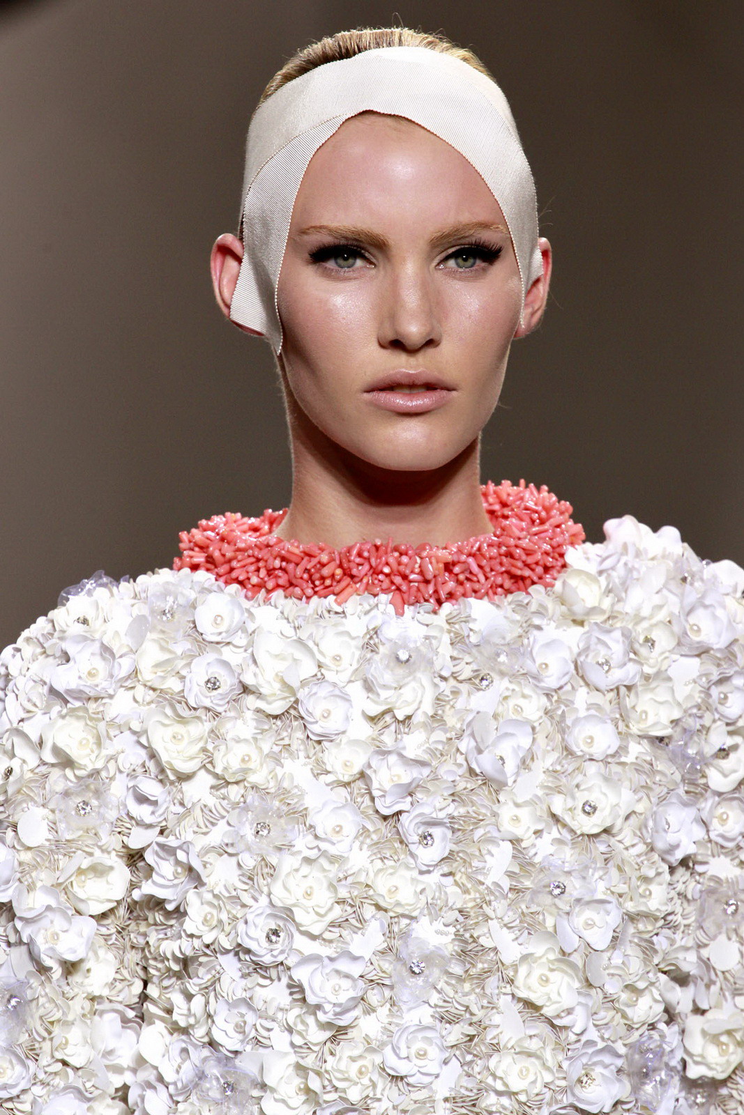 Giorgio Armani Prive 2011ﶬ߼(j)Ƽ(x)(ji) DƬ