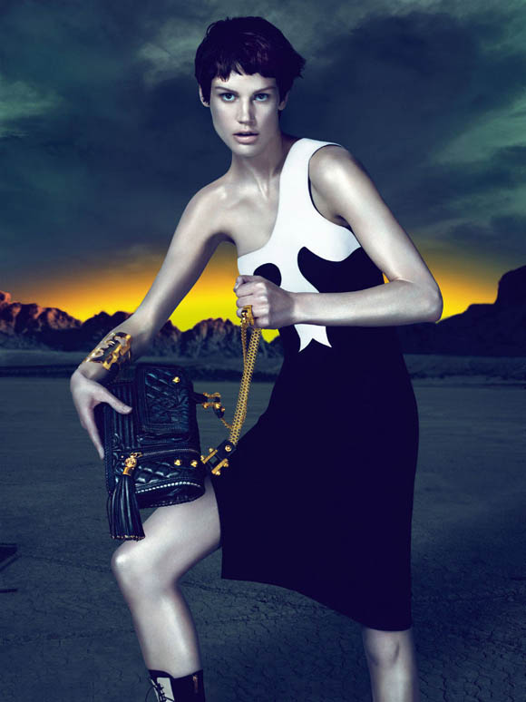 Versace 2011ﶬV DƬ