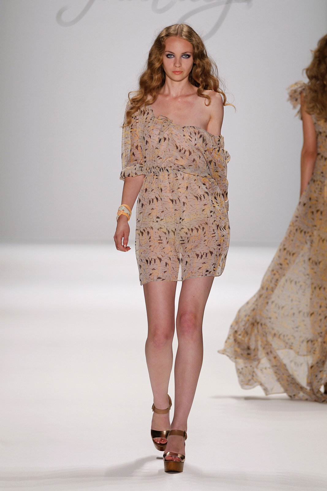 Frida Weyer 2012DƬ