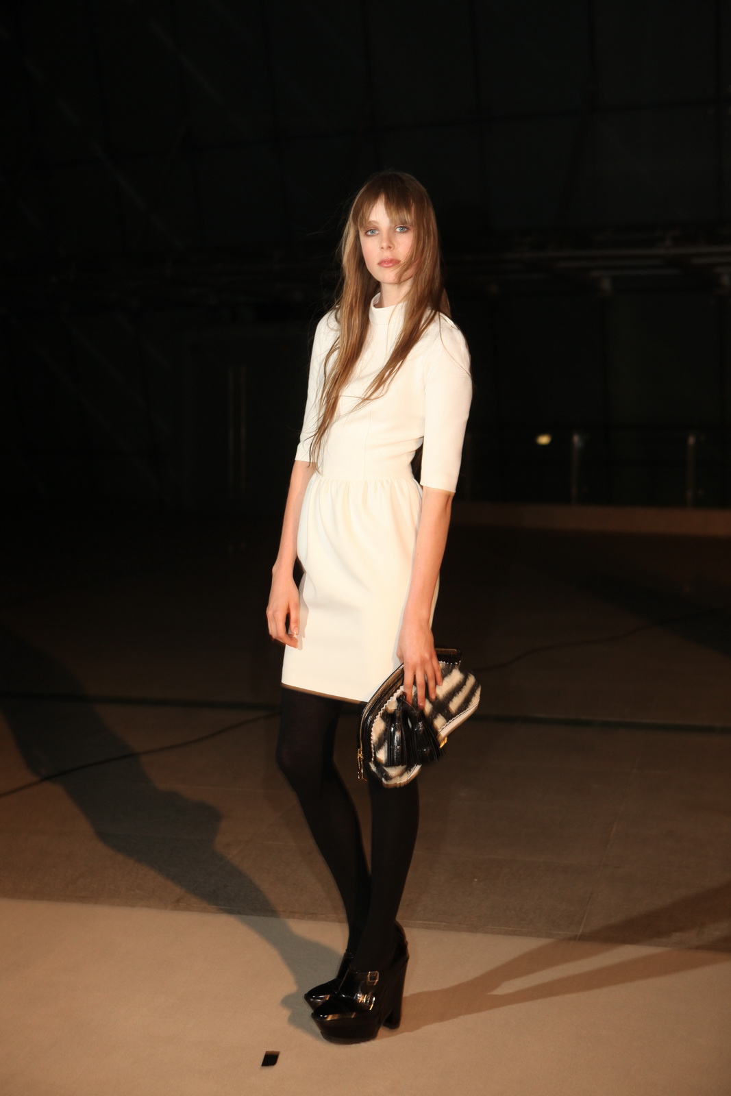 Burberry 2011年7月廣告大片與模特Edie Campbell合作