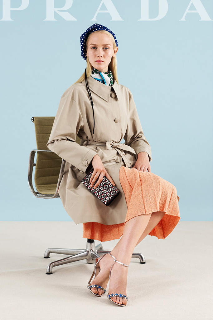 Prada 2012紺ɼϵиDƬ