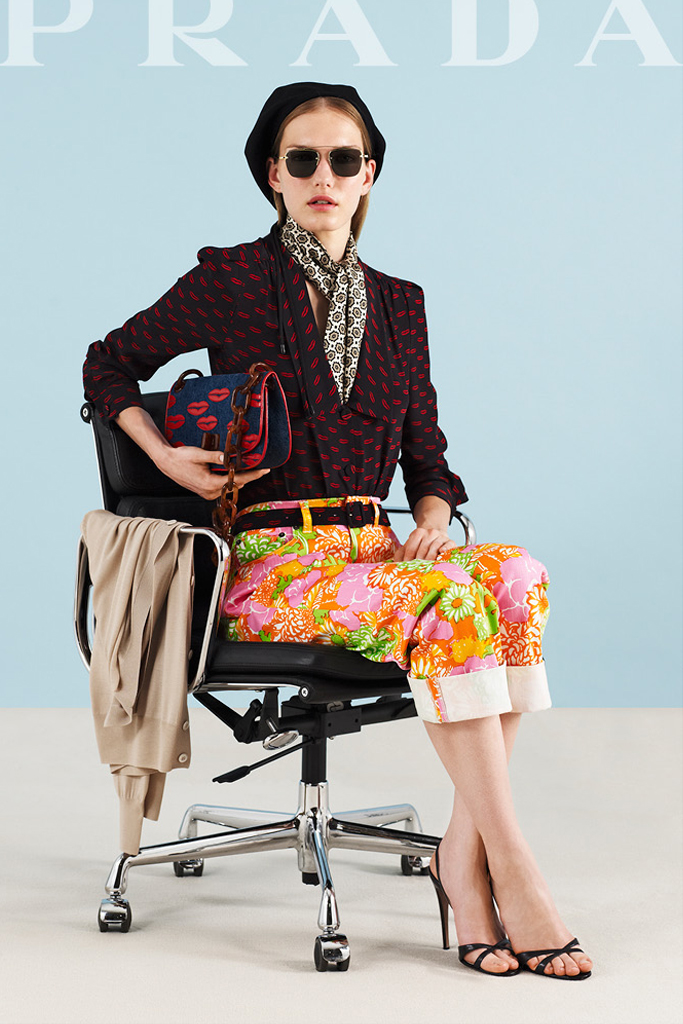 Prada 2012紺ɼϵиDƬ