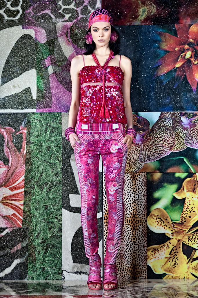 Roberto Cavalli 2012紺ɼϵиDƬ