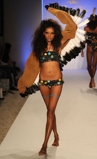 Lisa Blue 2012~ӾbDƬ