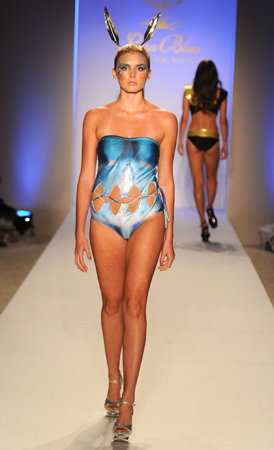 Lisa Blue 2012~ӾbDƬ