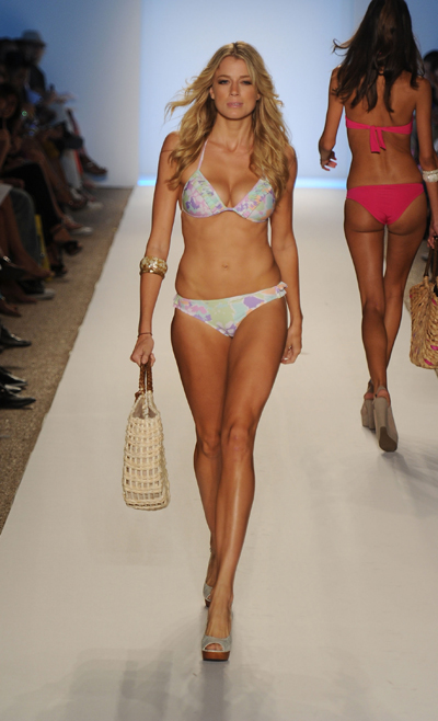 Zingara  2012~Ӿb(chng)DƬ