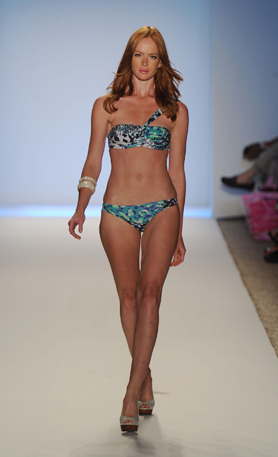 Zingara  2012~ӾbDƬ