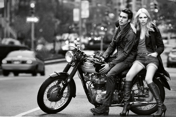 DKNY Jeans 2011＾V DƬ