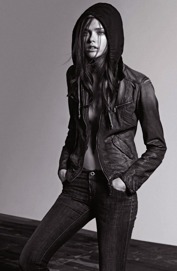 Armani Jeans 2011ﶬŮbLookBook DƬ