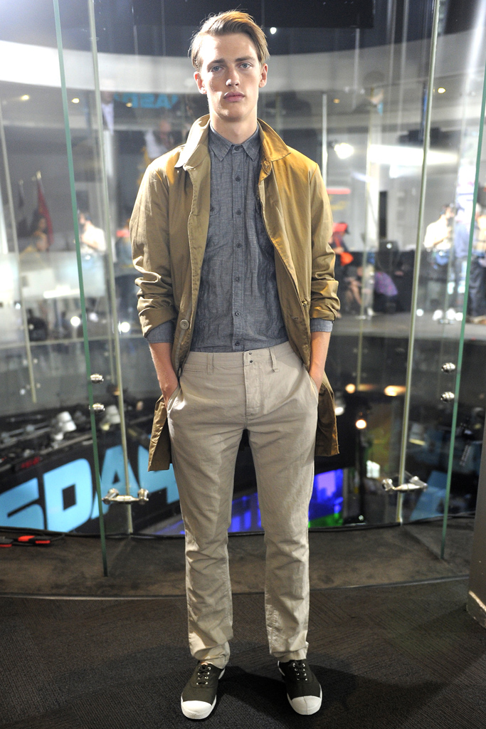 DKNY 2012ĳ¸DƬ