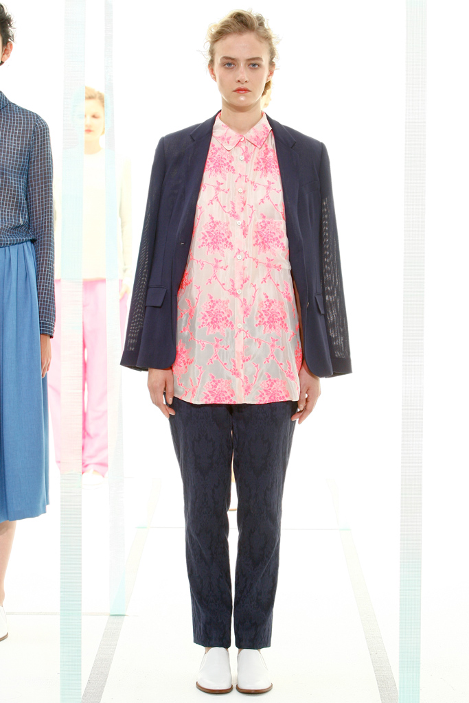 Araks 2012DƬ
