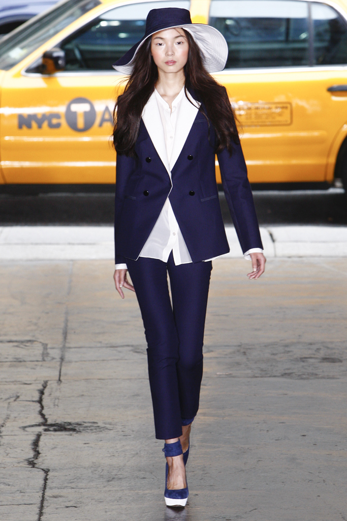 DKNY 2012DƬ