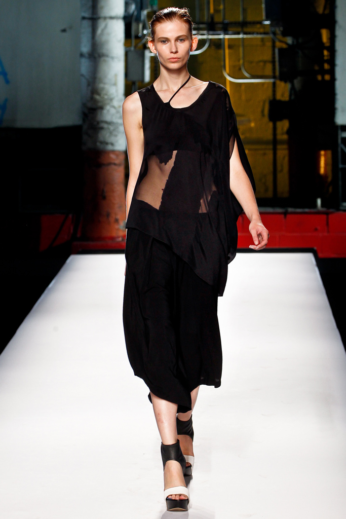 Helmut Lang 2012DƬ