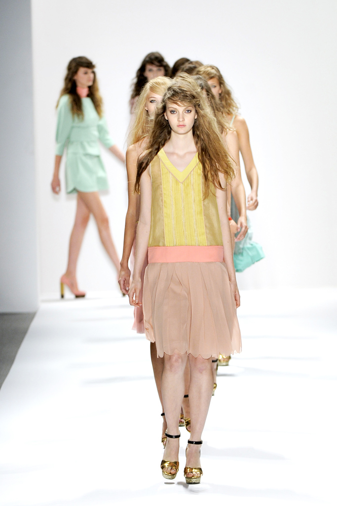Jill Stuart 2012DƬ
