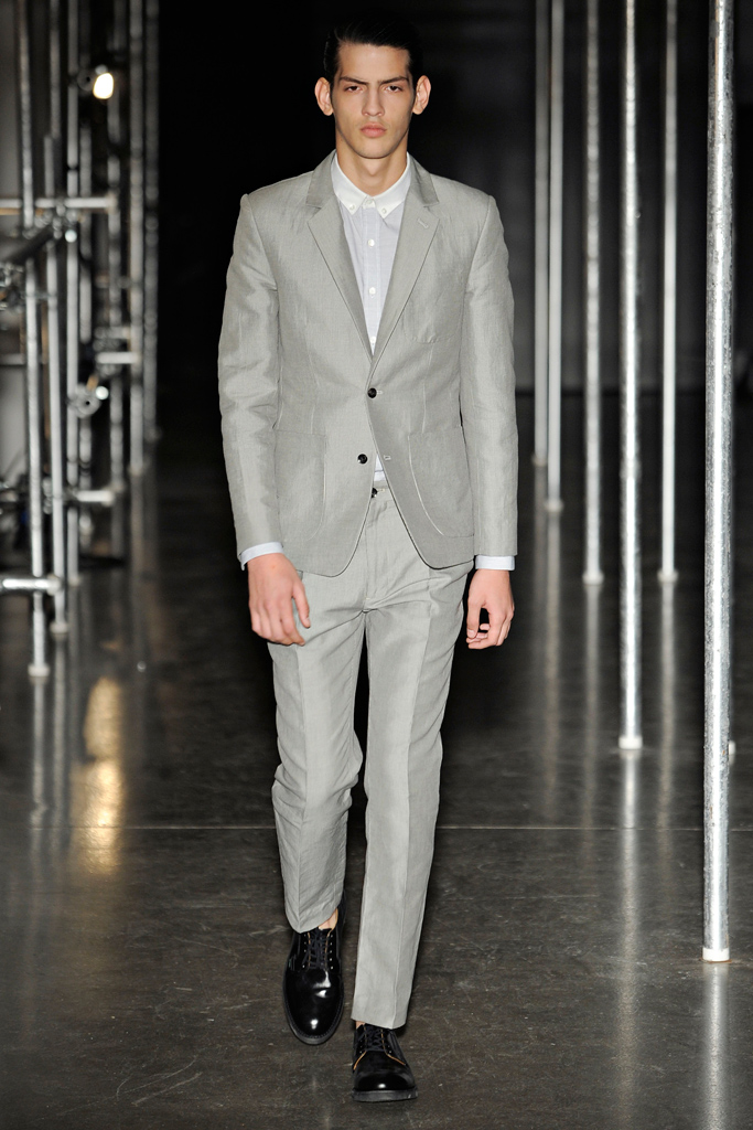 Patrik Ervell 2012(chng)DƬ