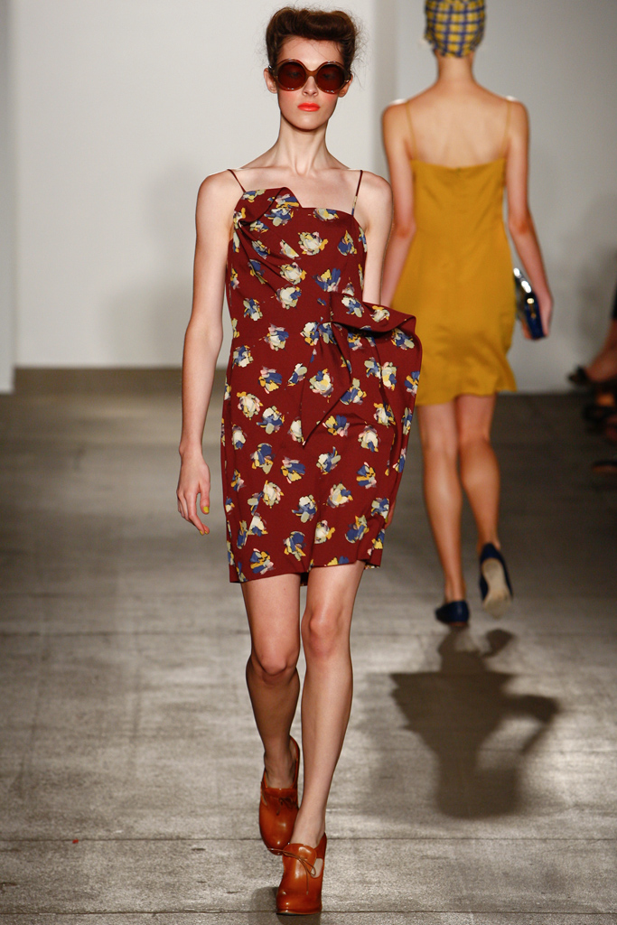 Karen Walker 2012DƬ
