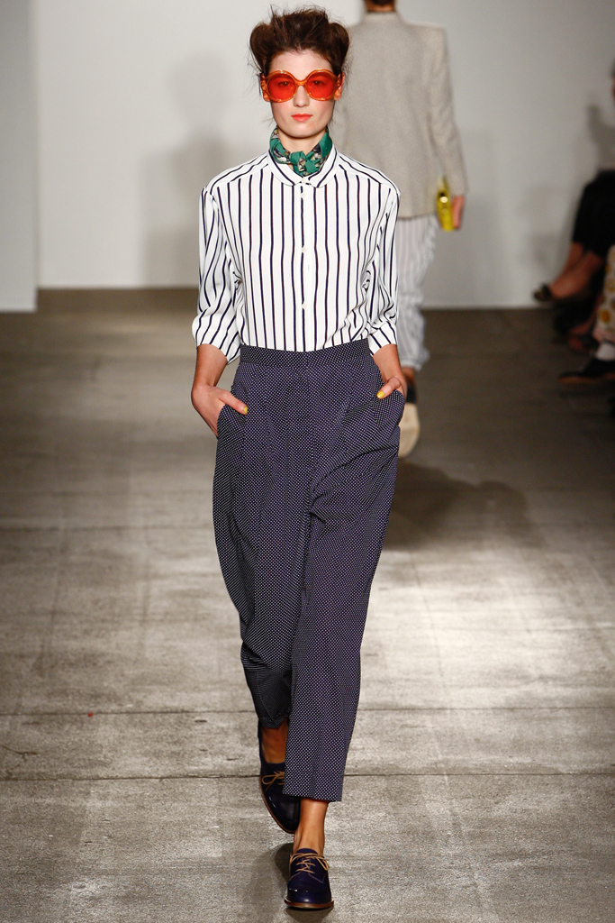 Karen Walker 2012DƬ