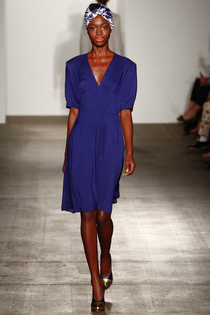 Karen Walker 2012DƬ