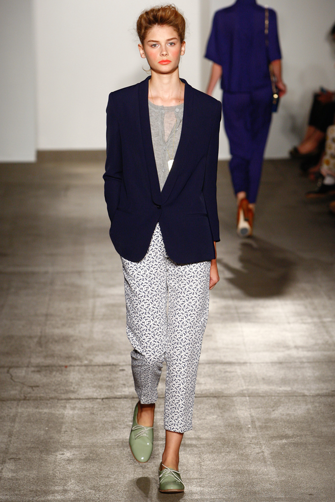 Karen Walker 2012(chng)DƬ