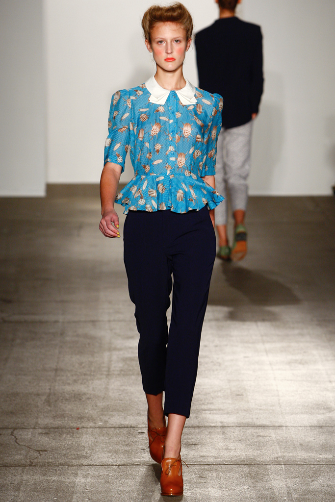 Karen Walker 2012(chng)DƬ