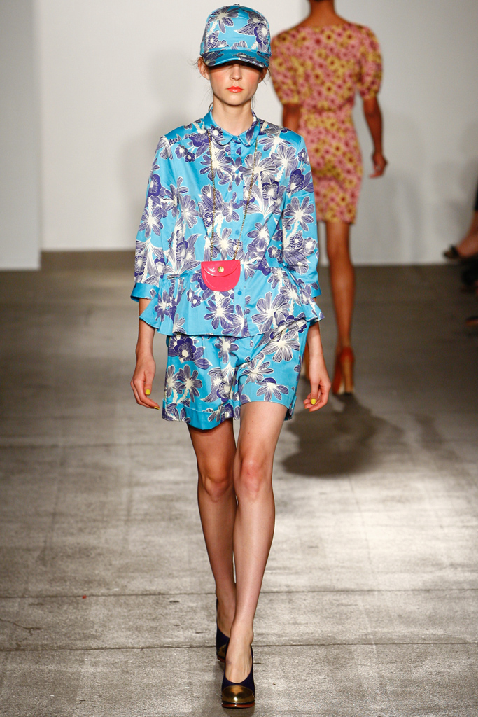 Karen Walker 2012DƬ