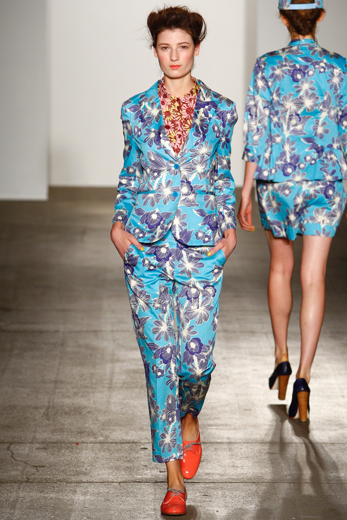 Karen Walker 2012DƬ