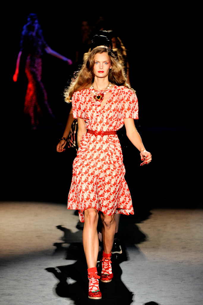 Anna Sui 2012DƬ