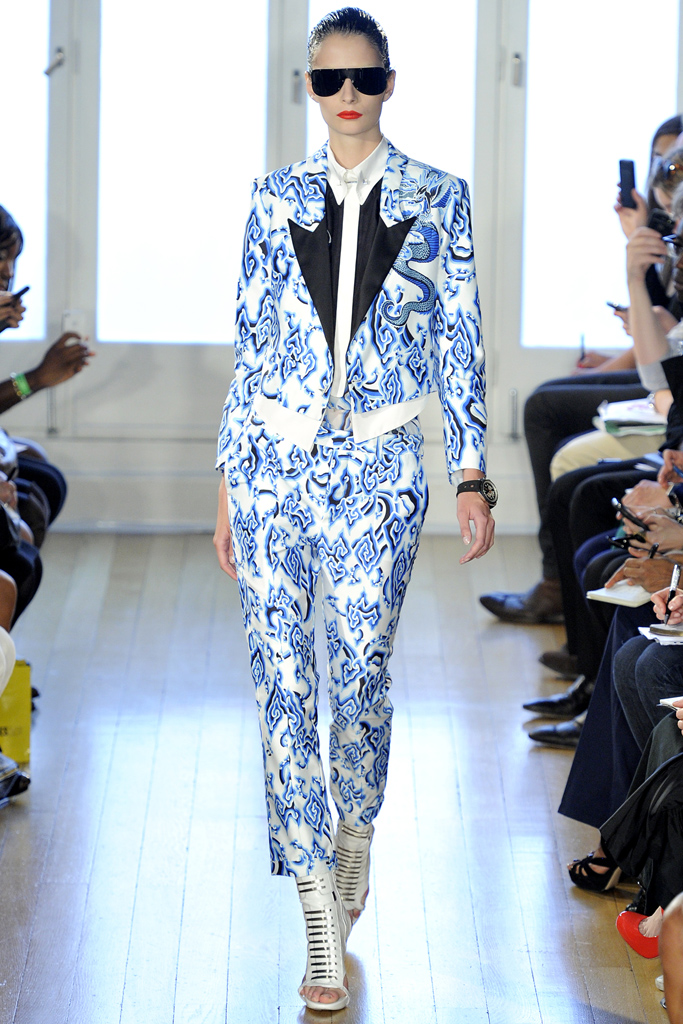 Julien Macdonald 2012DƬ