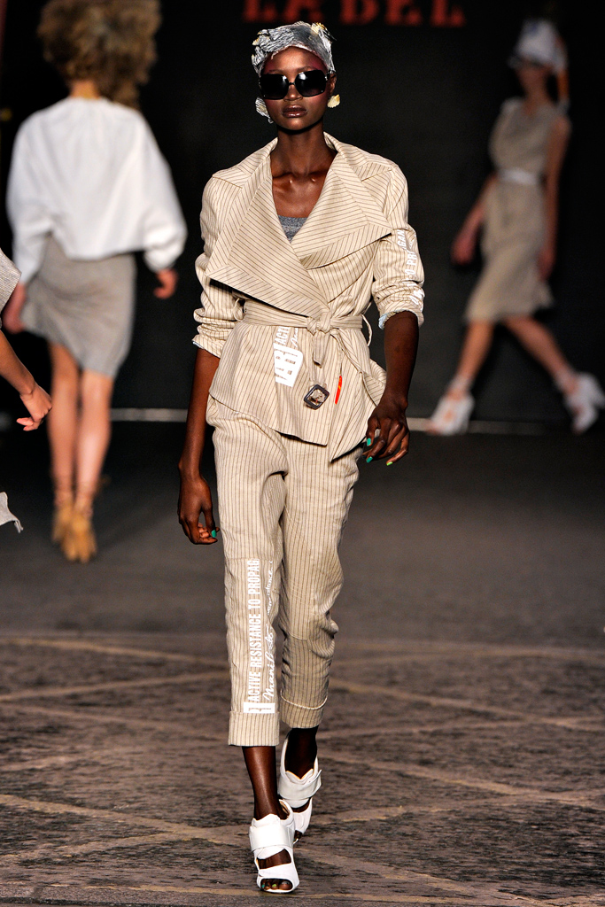 Vivienne Westwood Red Label 2012DƬ