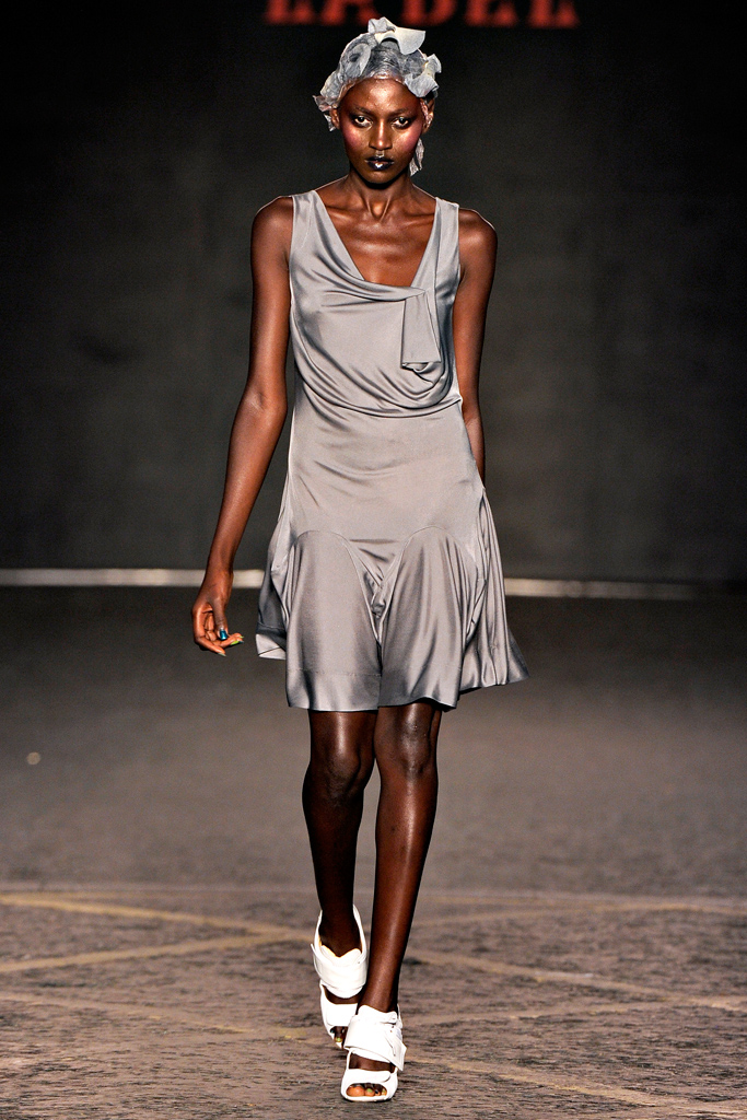 Vivienne Westwood Red Label 2012DƬ