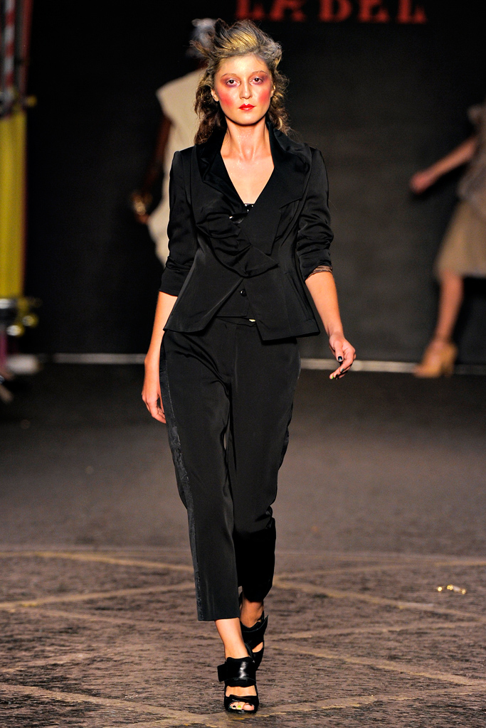 Vivienne Westwood Red Label 2012DƬ