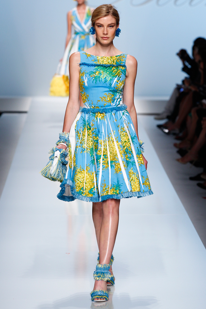 Blumarine 2012DƬ