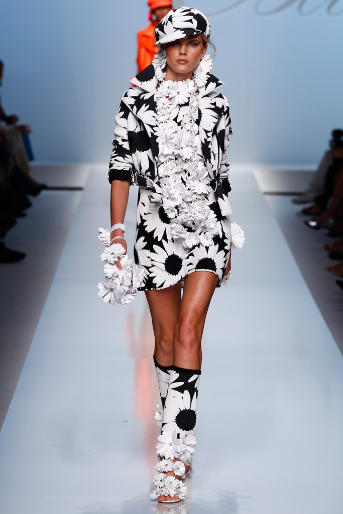 Blumarine 2012DƬ