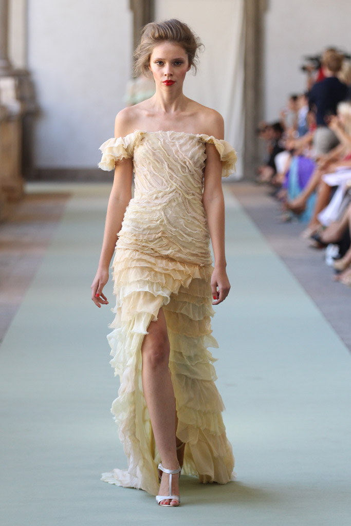 Luisa Beccaria 2012(chng)DƬ