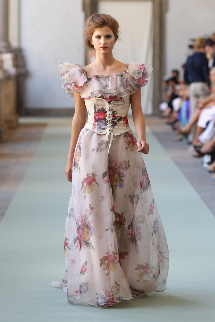 Luisa Beccaria 2012(chng)DƬ