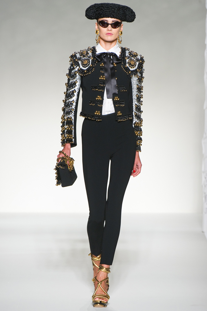 Moschino 2012DƬ