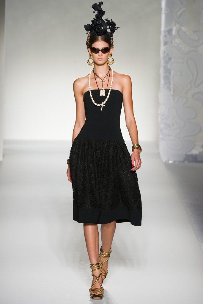 Moschino 2012DƬ