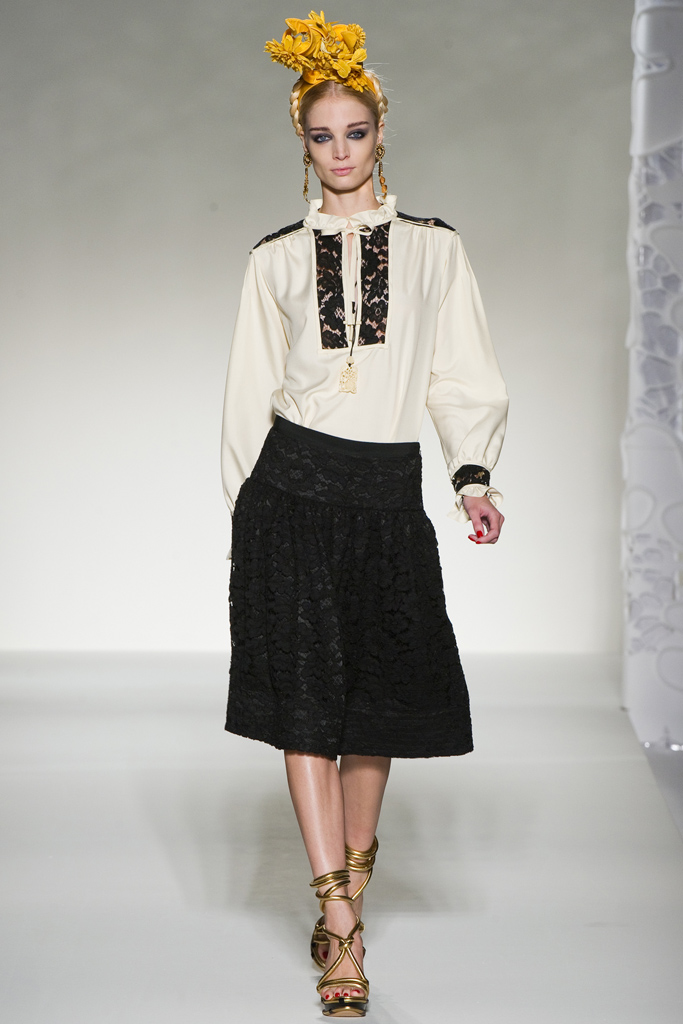Moschino 2012DƬ
