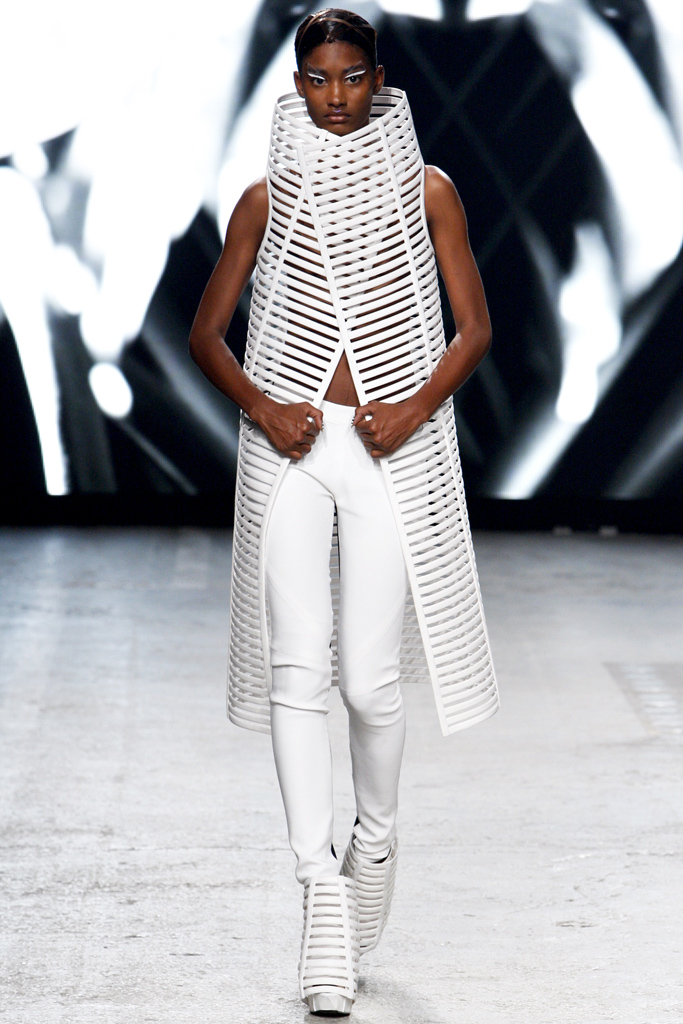 Gareth Pugh 2012DƬ